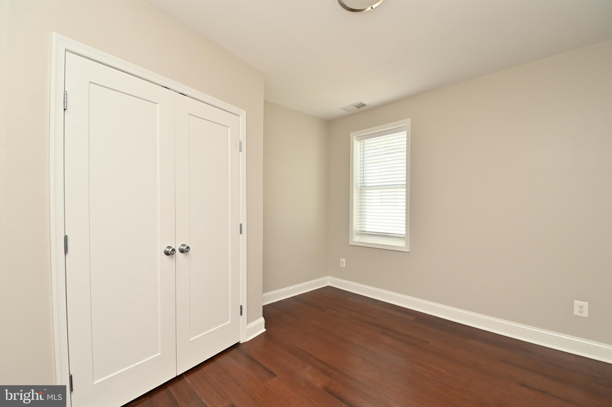 1103 MORSE STREET NE