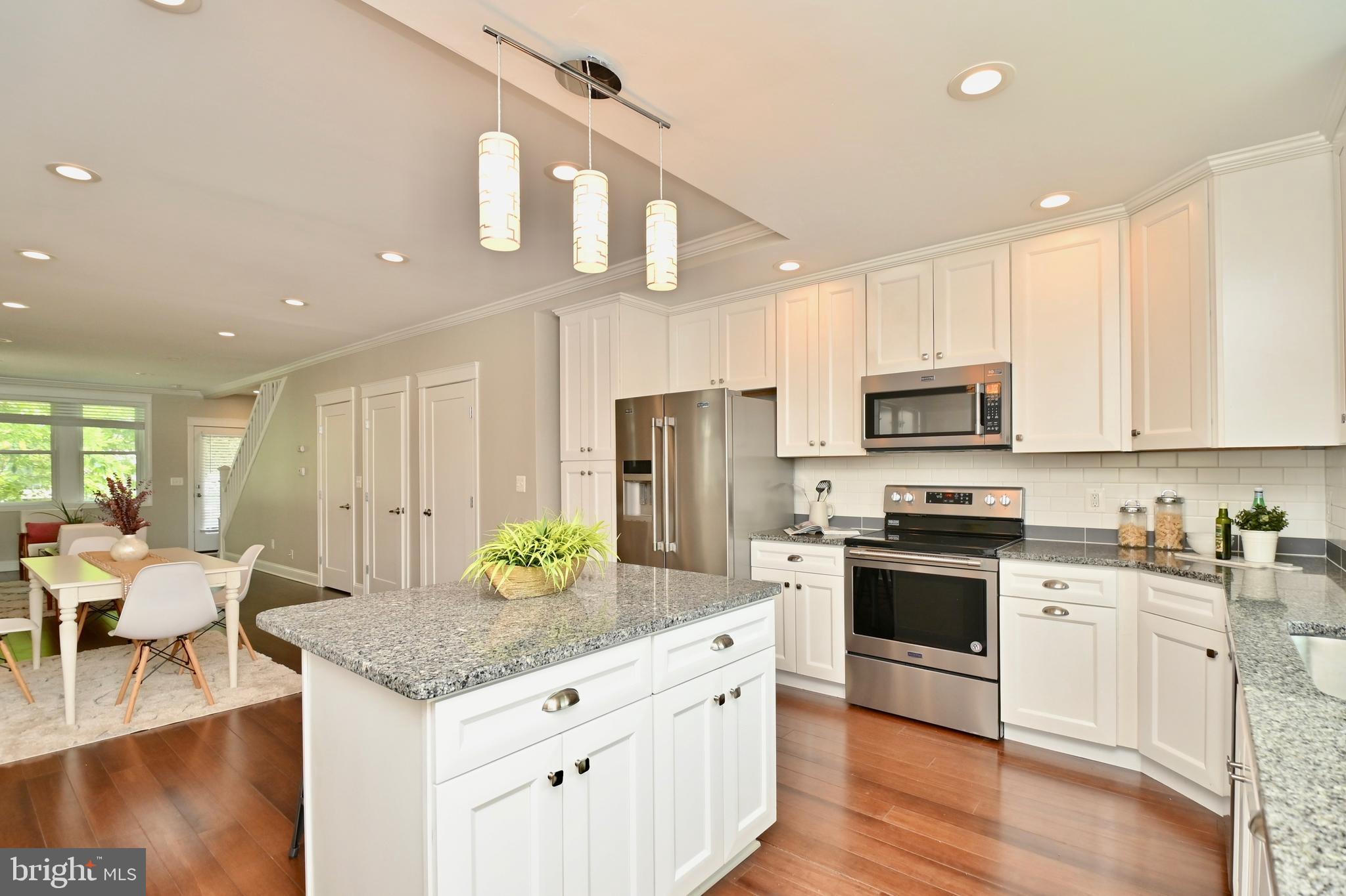 1103 MORSE STREET NE