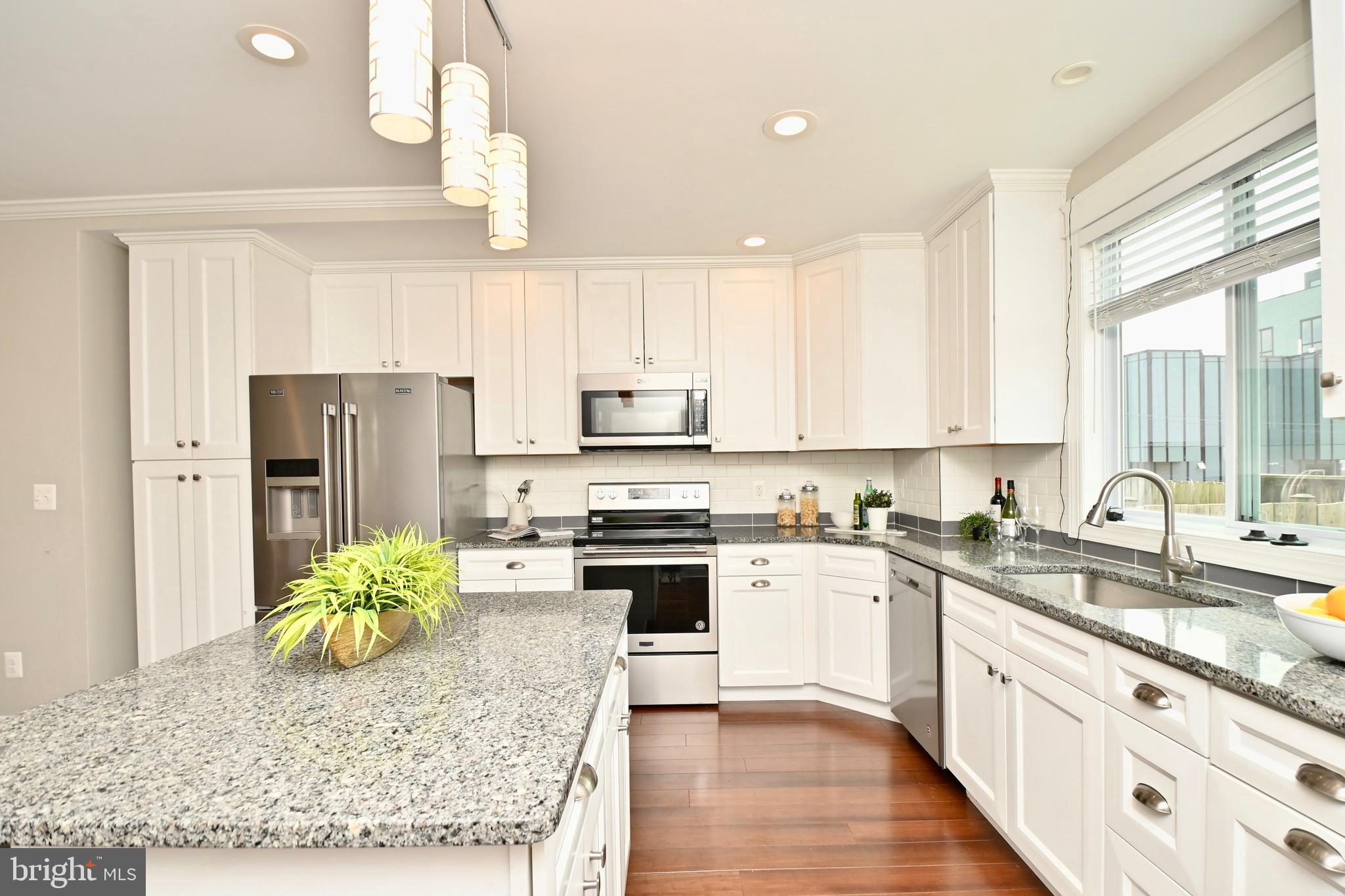 1103 MORSE STREET NE