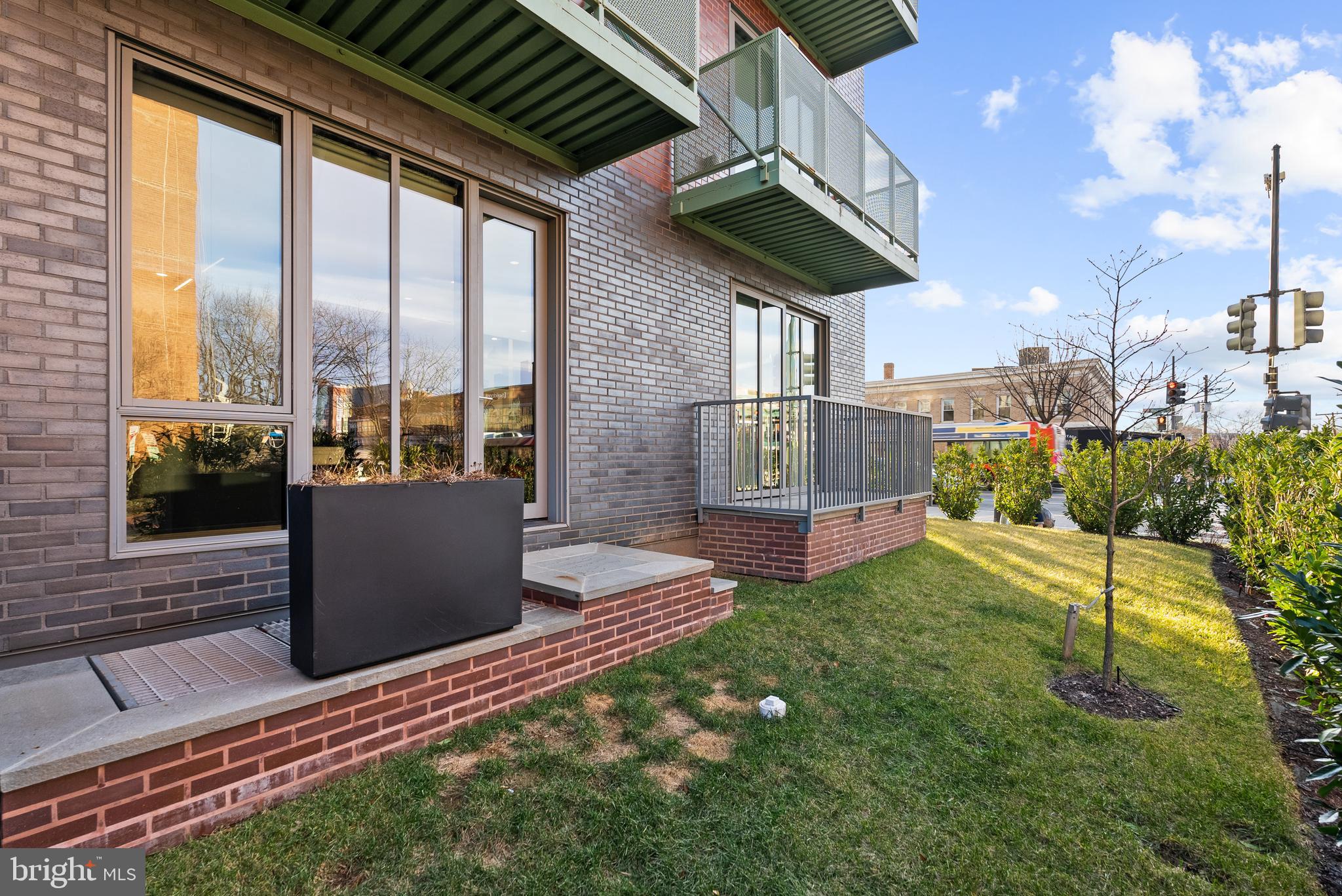 3219 WISCONSIN AVENUE NW 101