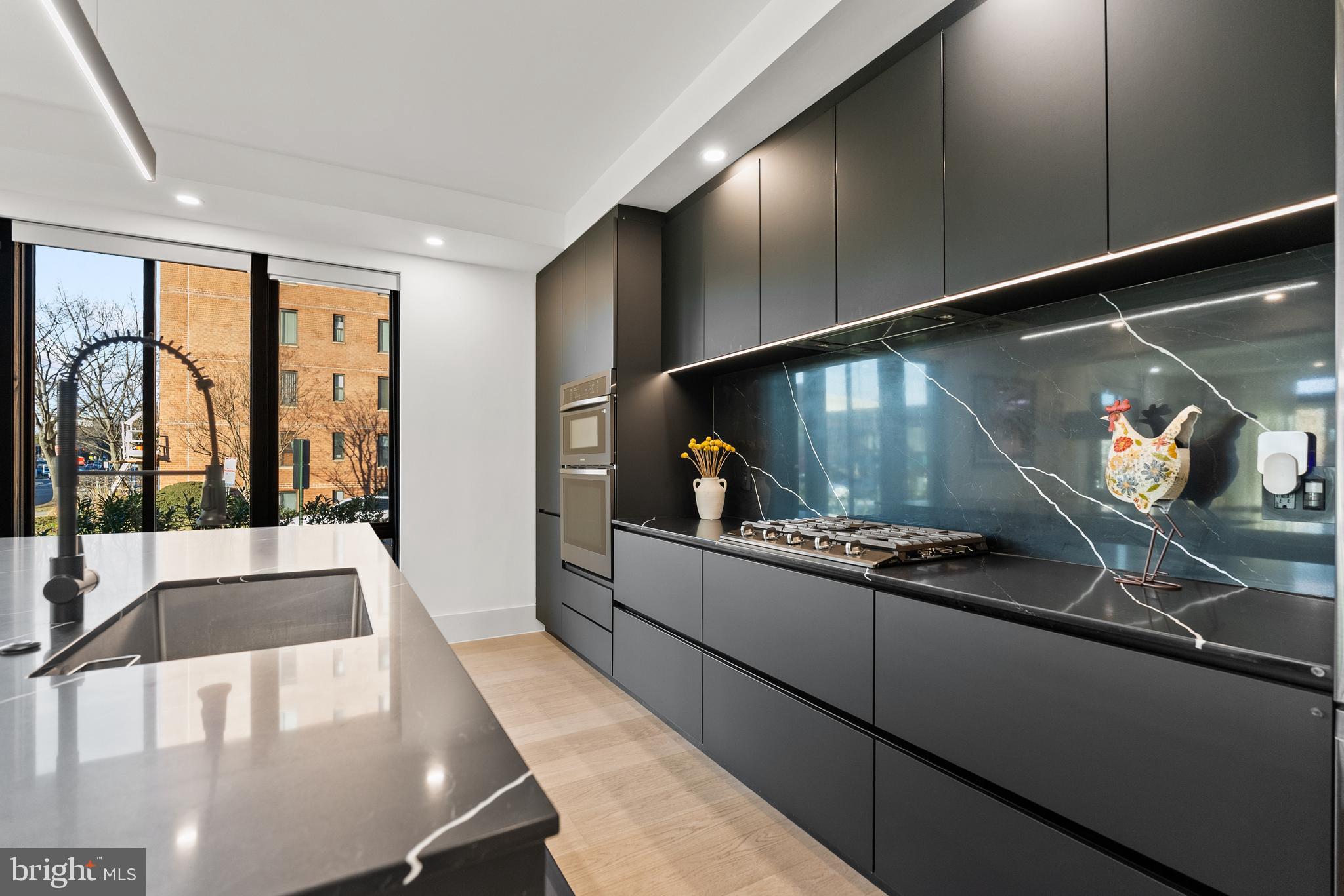 3219 WISCONSIN AVENUE NW 101