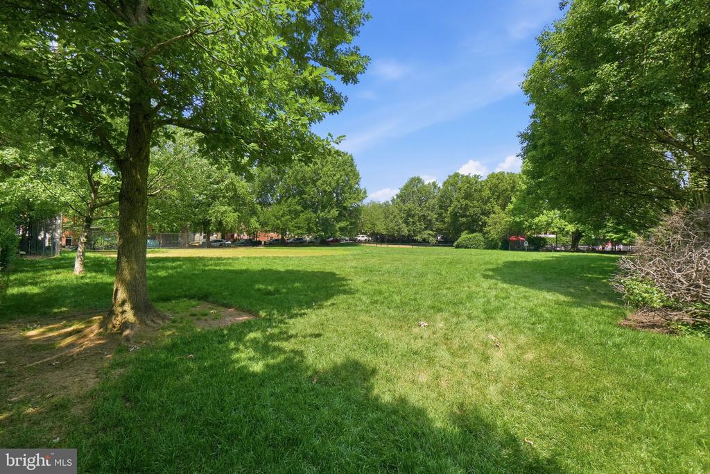 5 POMANDER WALK NW