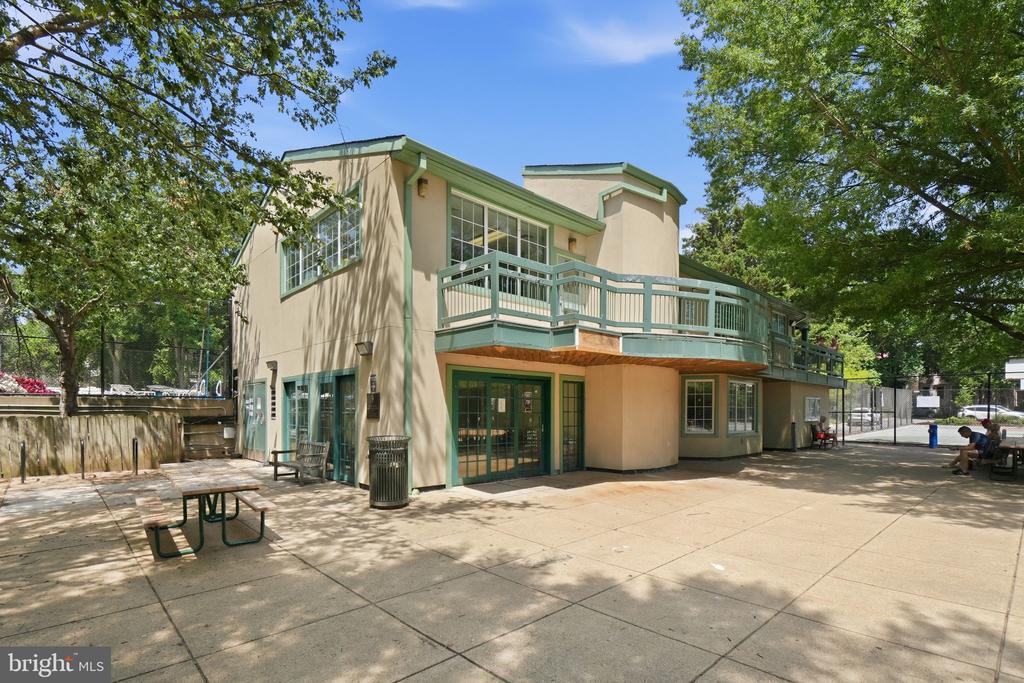 5 POMANDER WALK NW