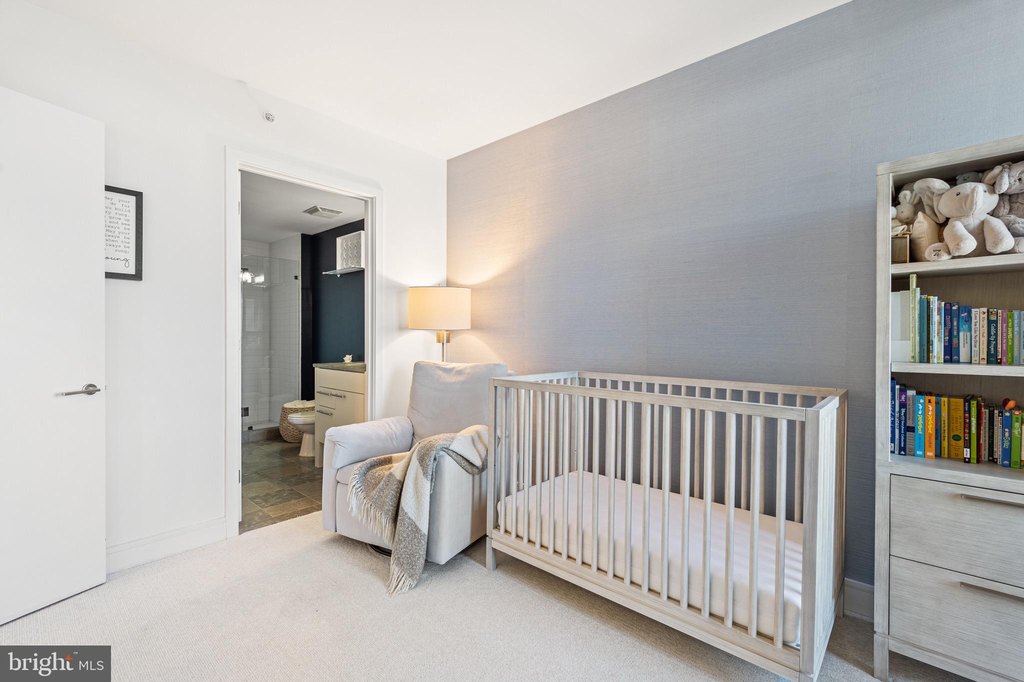 2001 15th St N #1414