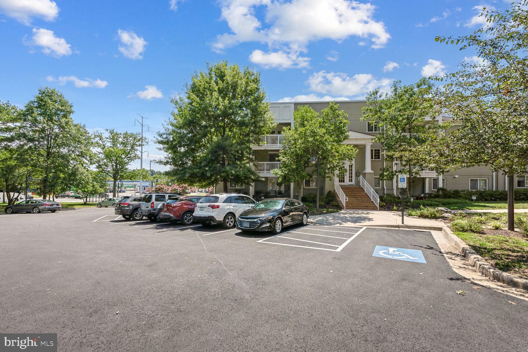 4061 S Four Mile Run Dr #102
