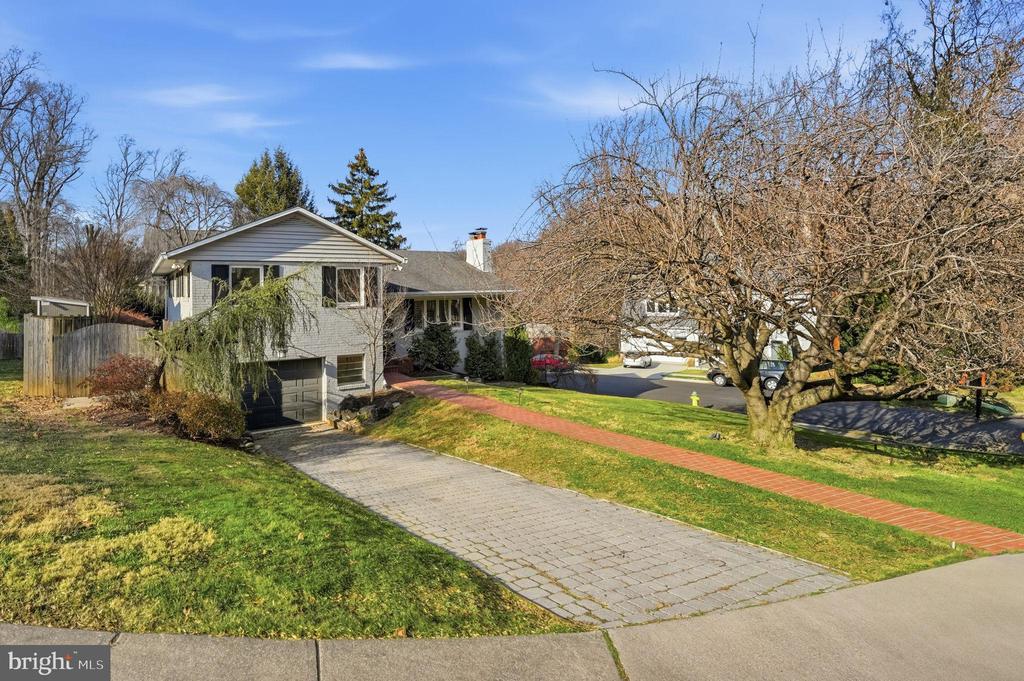 4324 37TH ROAD N