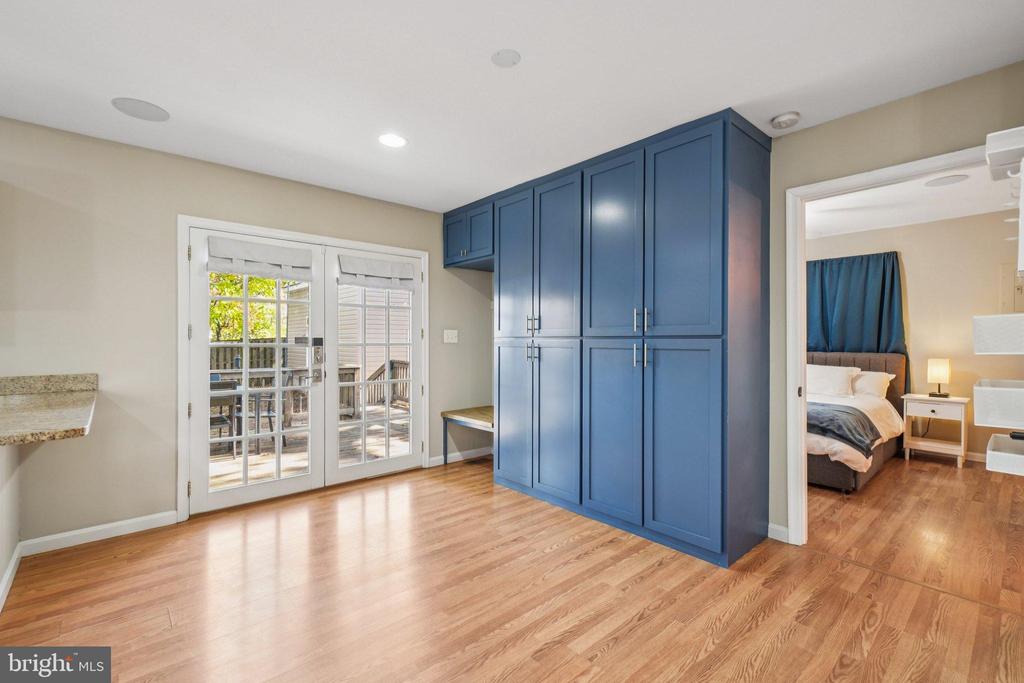 4119 FAIRFAX STREET