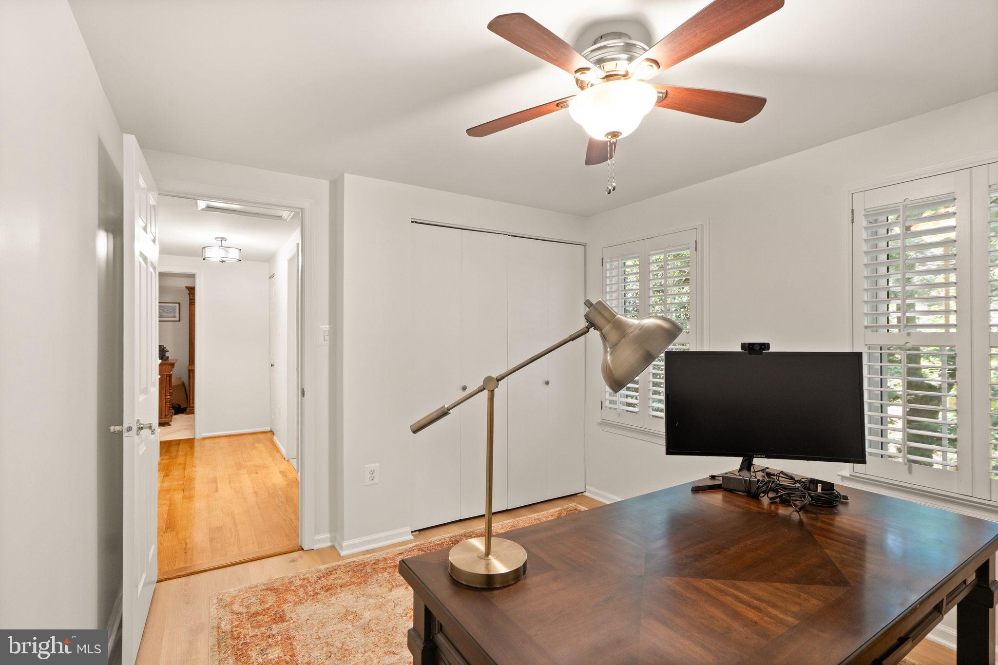 9817 New England Woods Ct