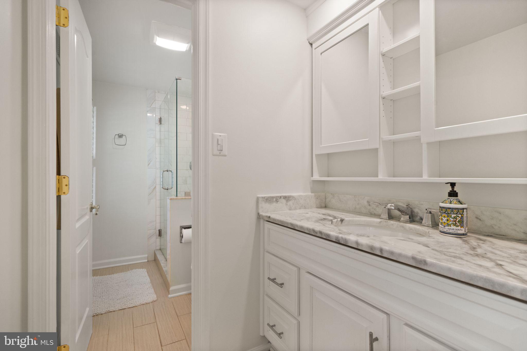 9817 New England Woods Ct