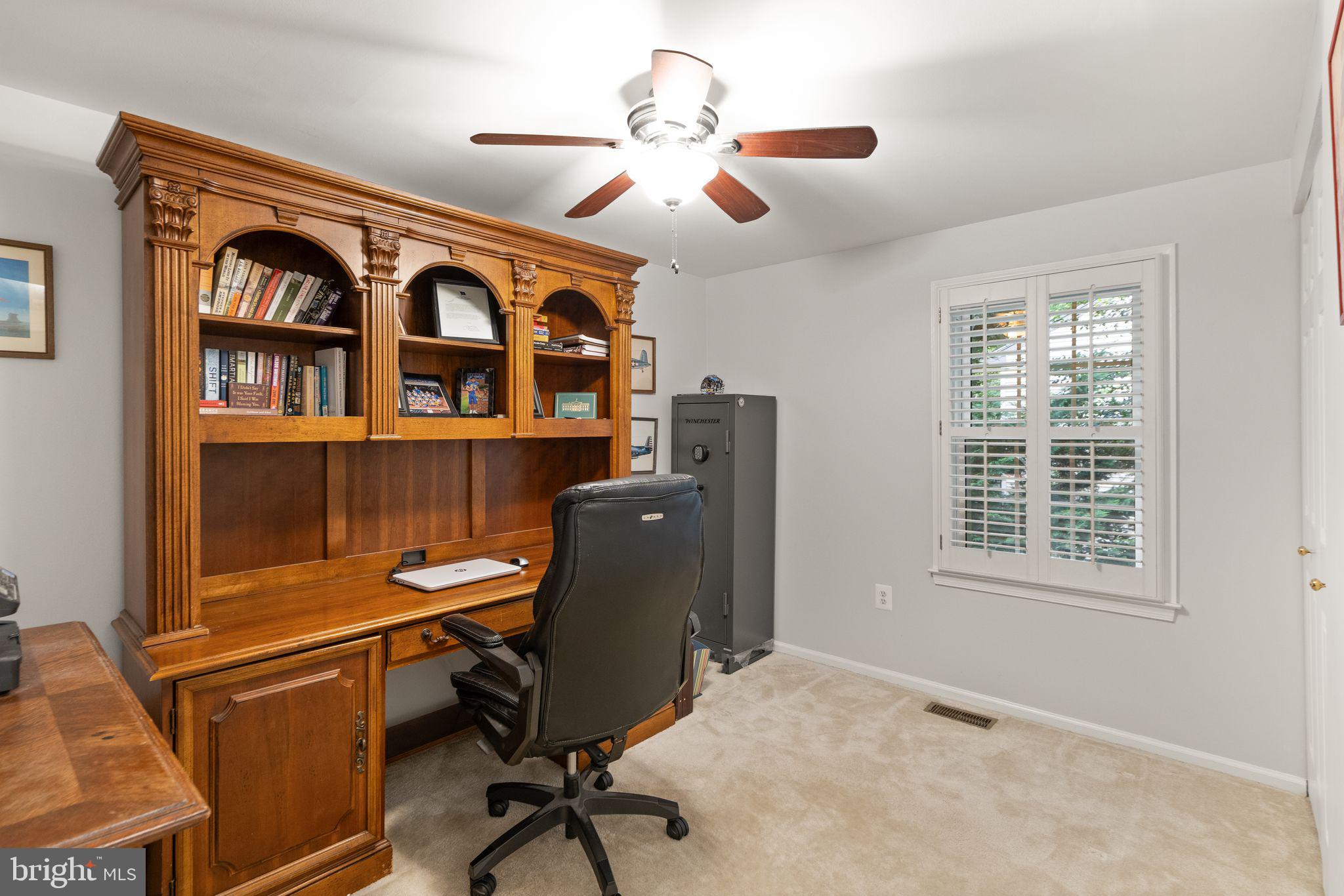 9817 New England Woods Ct