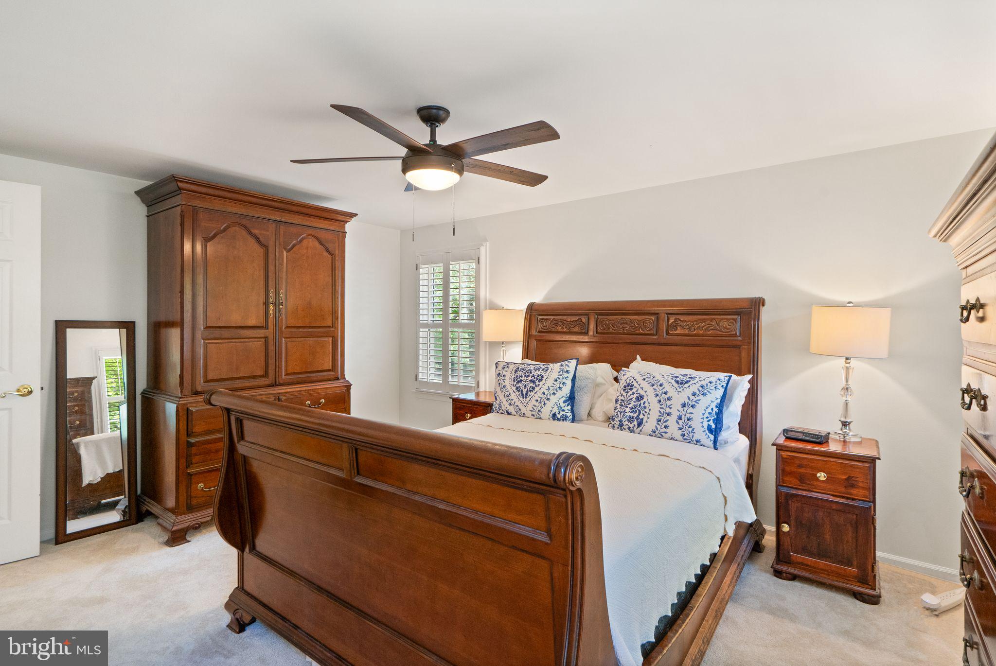 9817 New England Woods Ct