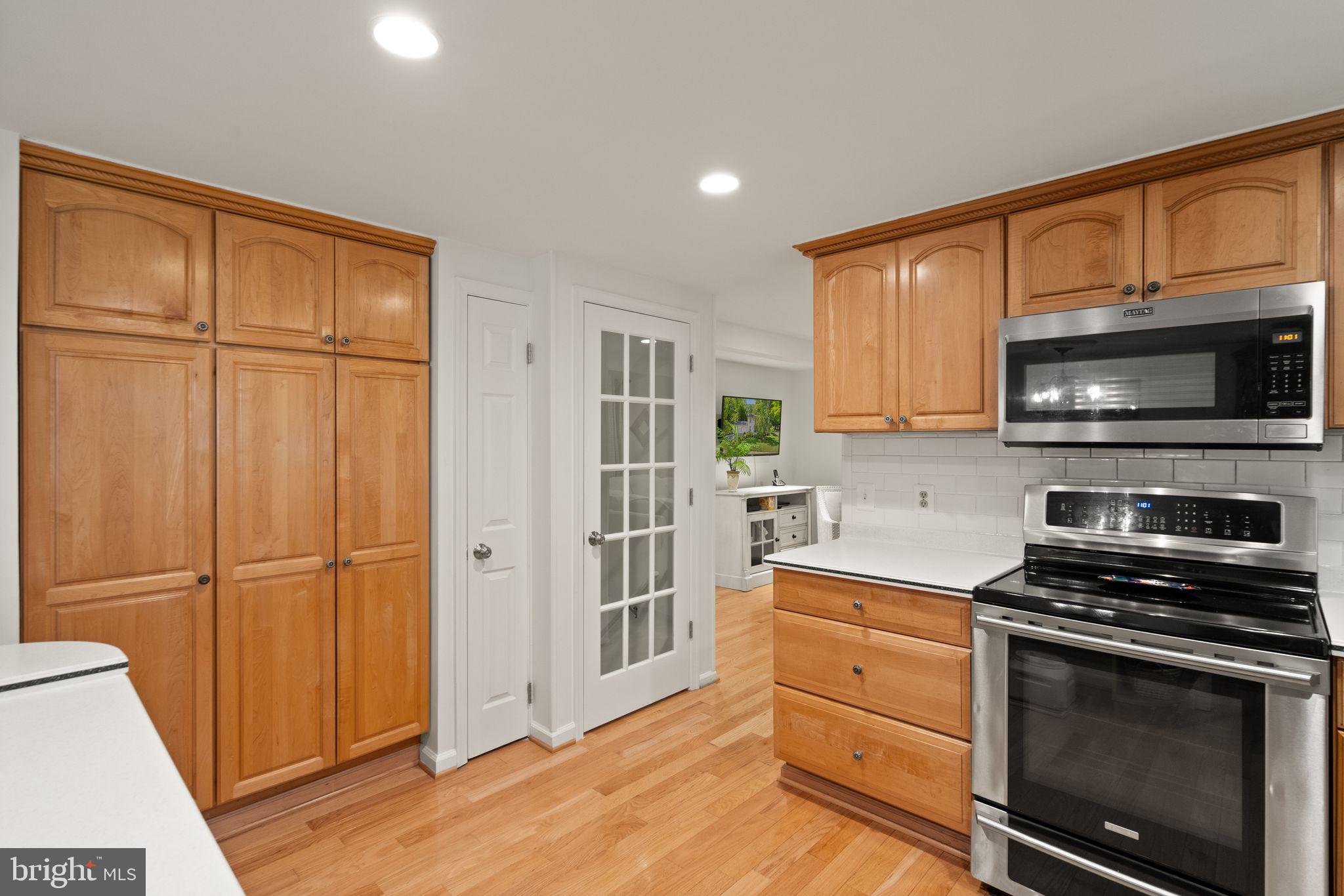 9817 New England Woods Ct