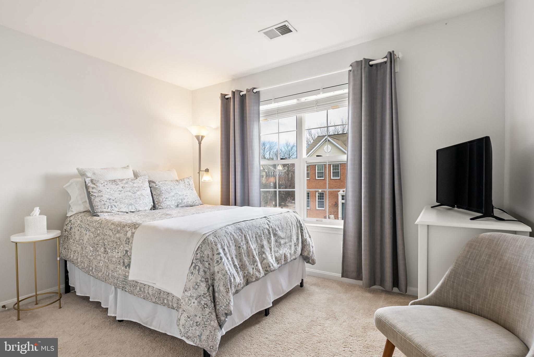 2902 Fairfax Metro Ln
