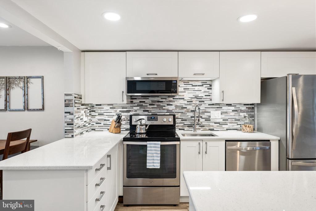 11512 Hearthstone Ct