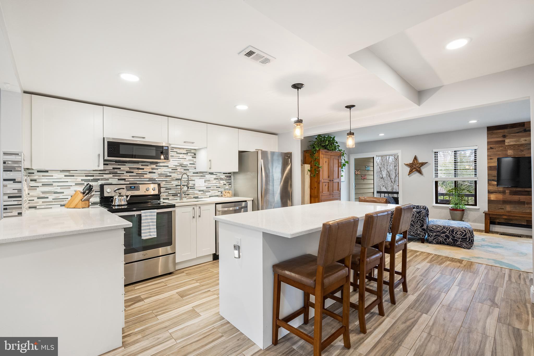 11512 Hearthstone Ct