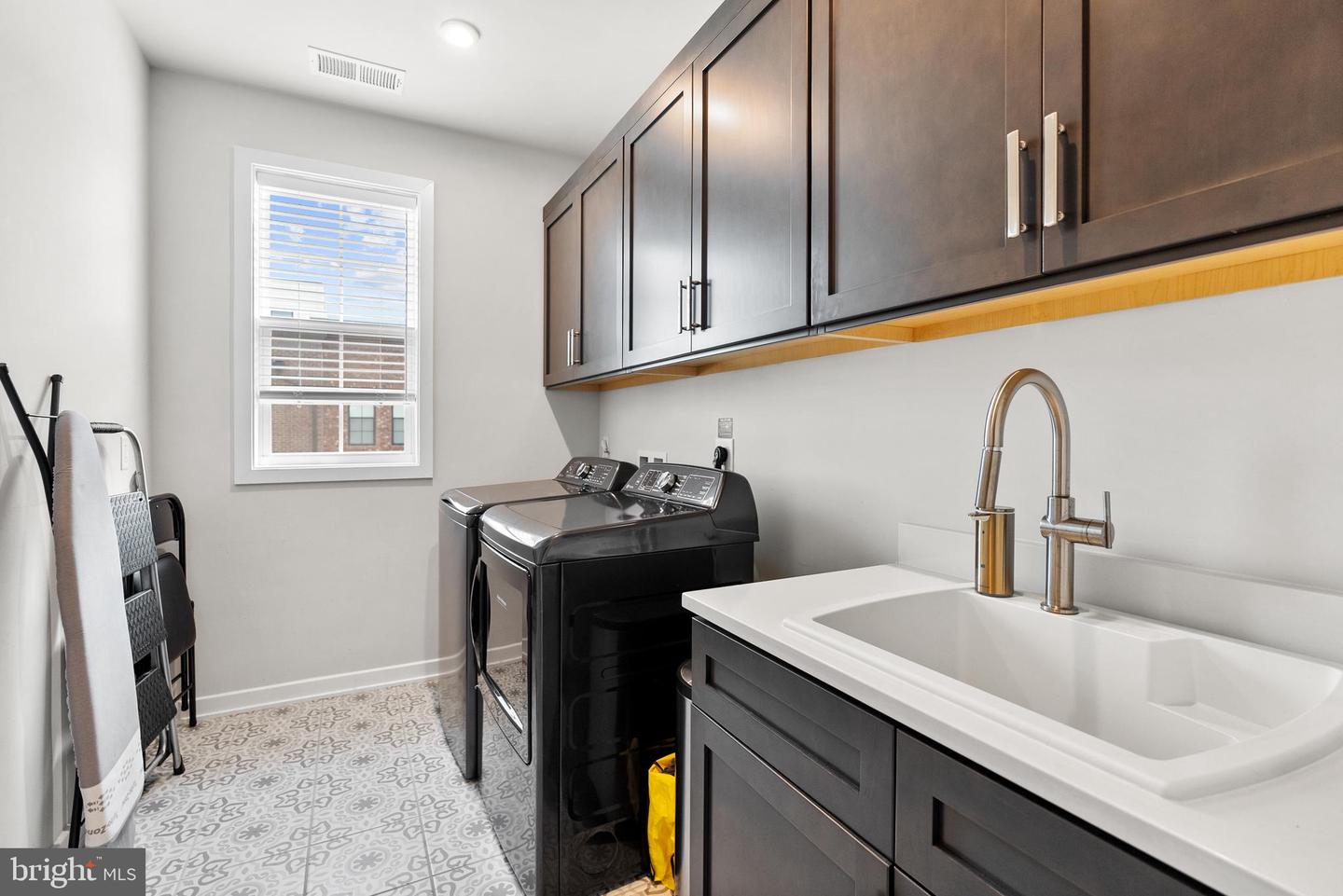 7402 BACKETT WOOD TER #806