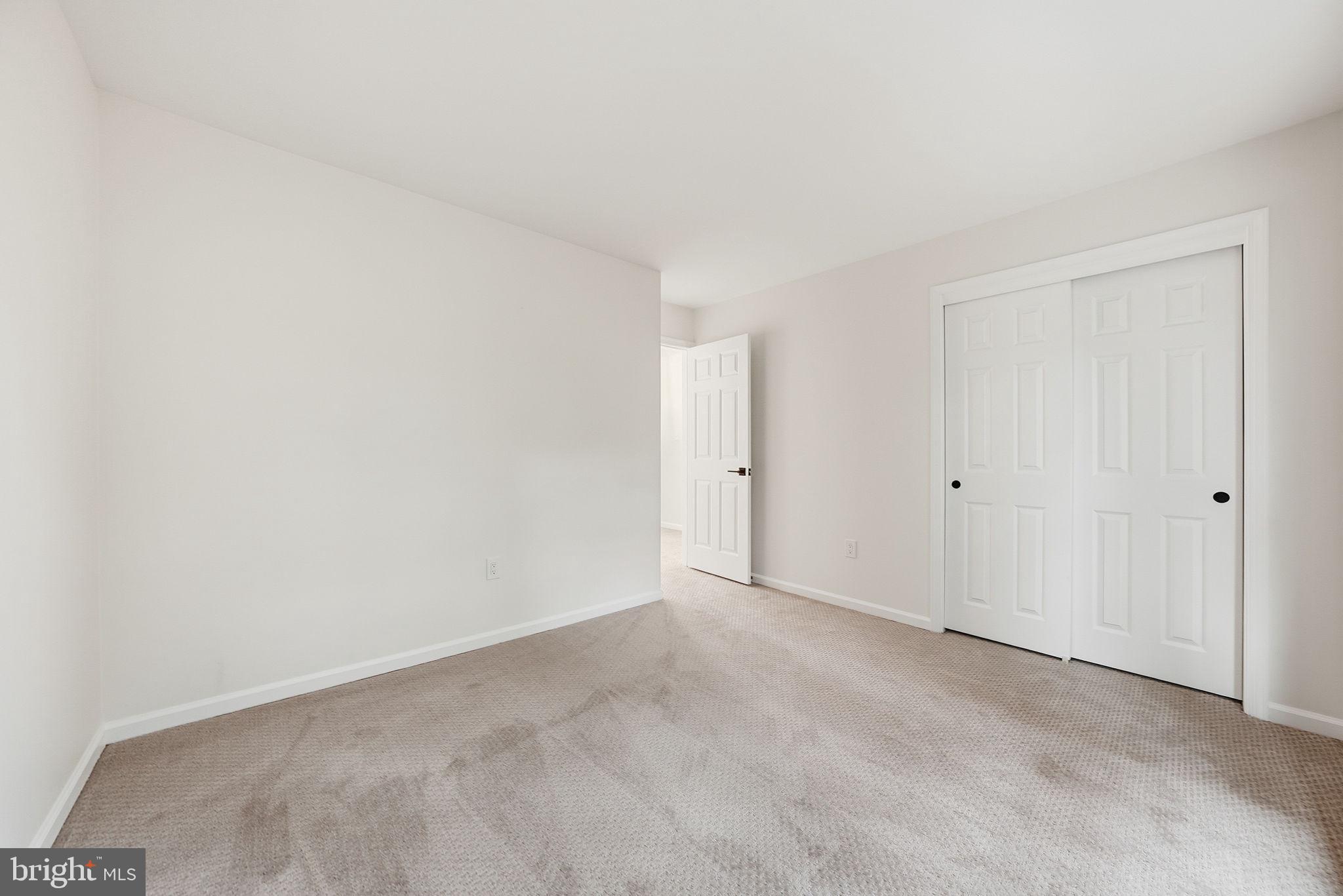6112 SANDSTONE COURT
