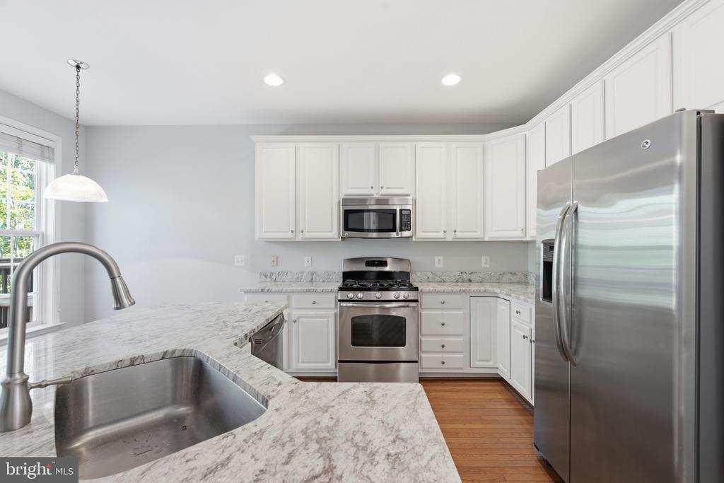 12880 FAIR VALLEY COURT