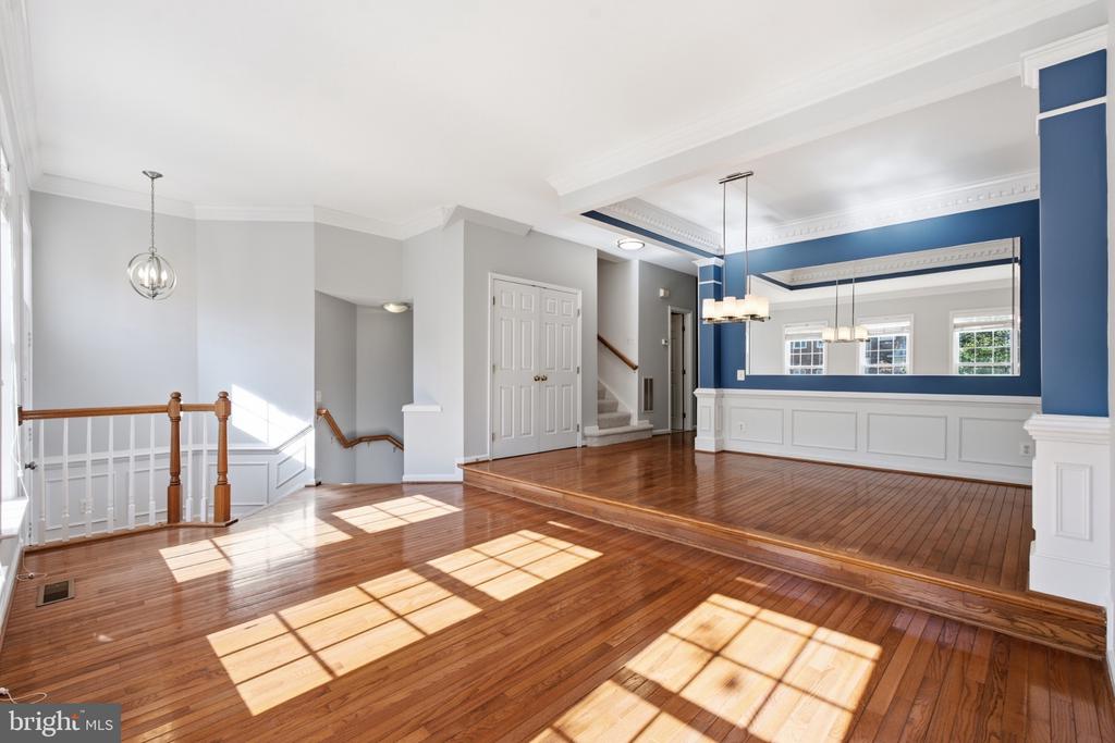 12880 FAIR VALLEY COURT