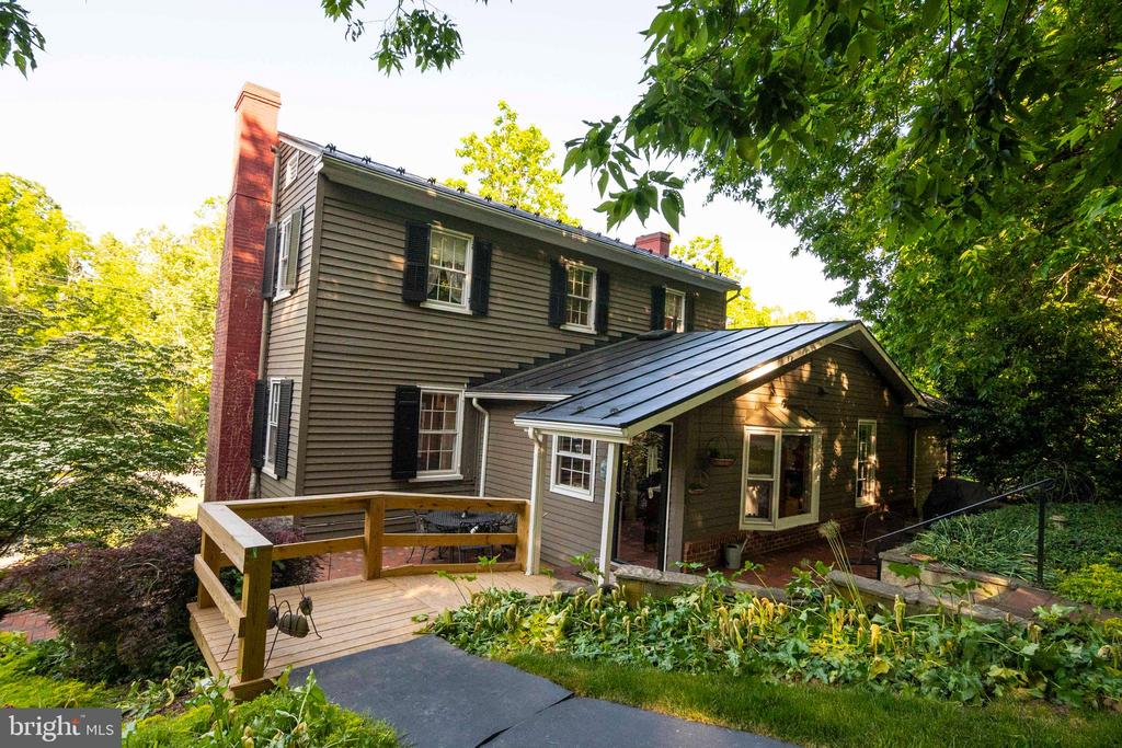303 Orchard Dr