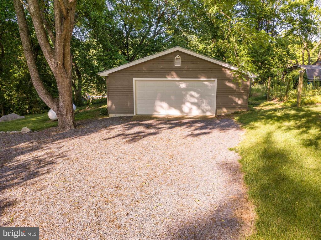 303 Orchard Dr