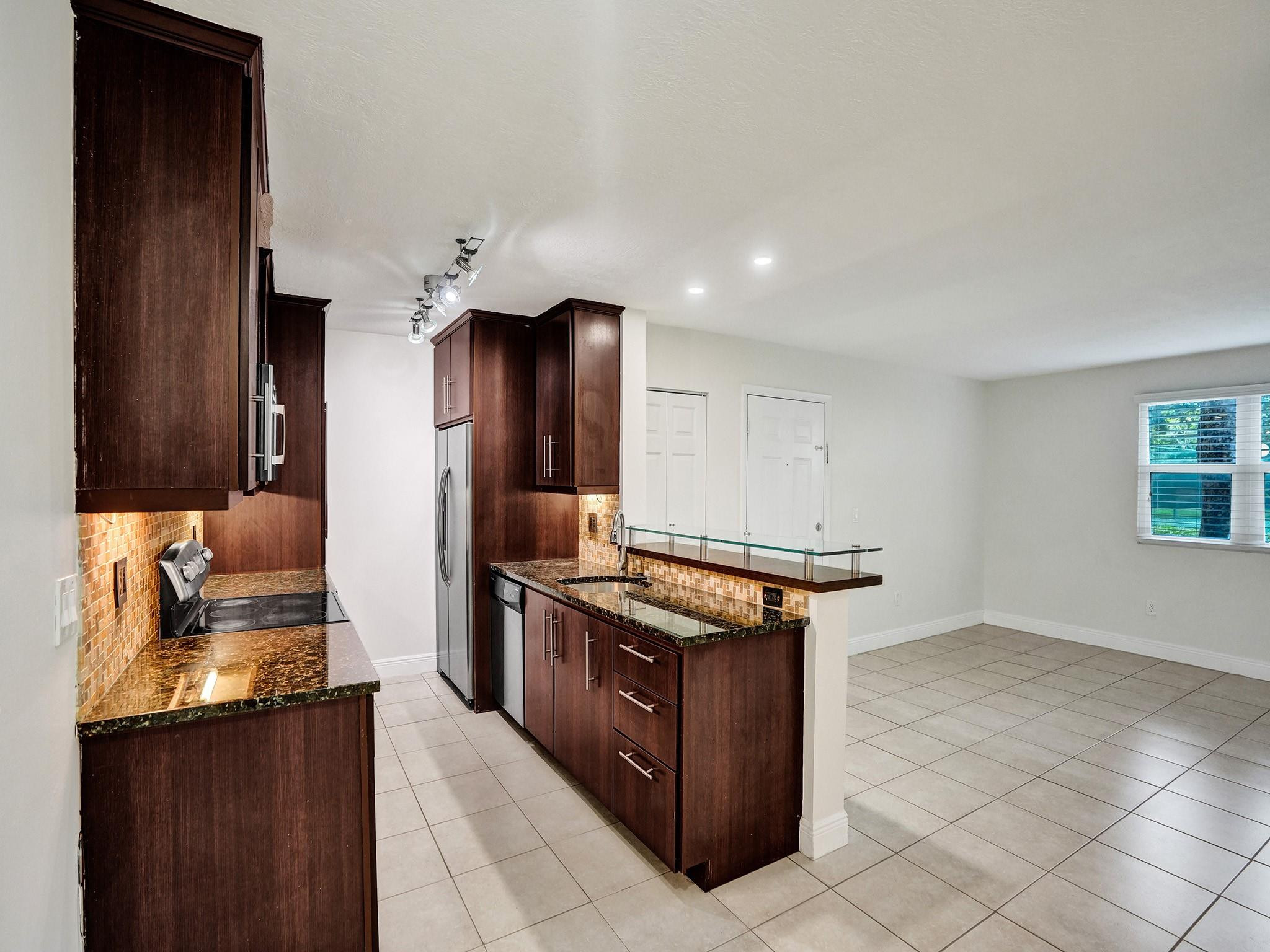 1235 SW 46th Ave 715