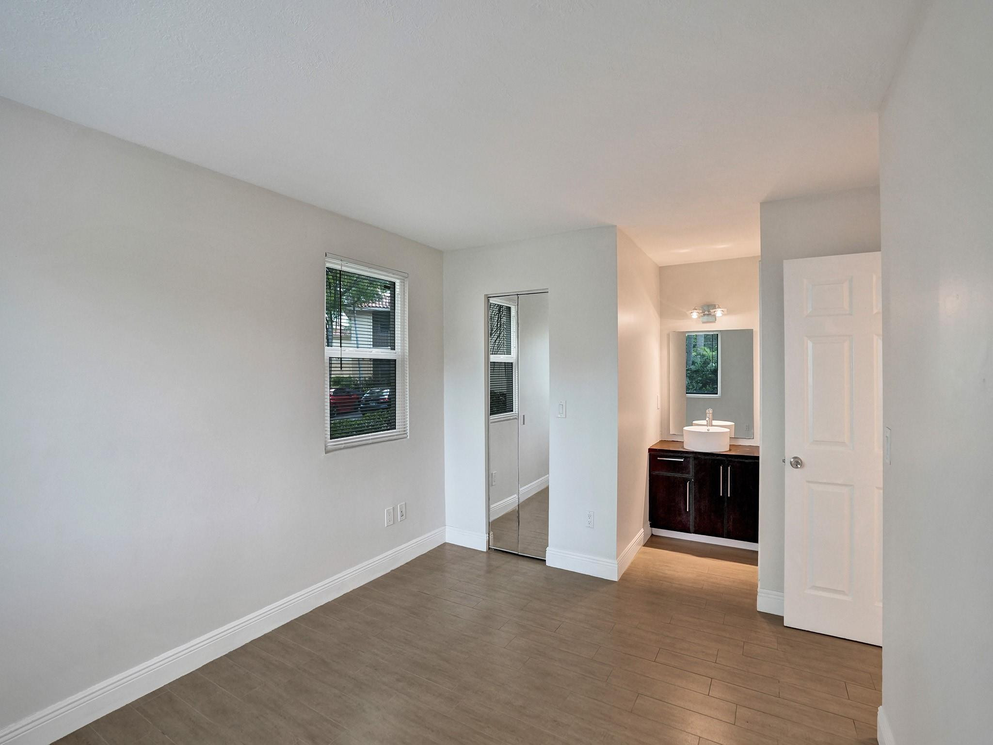 1235 SW 46th Ave 715