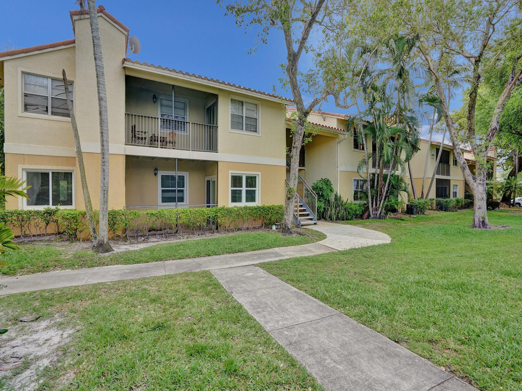 1235 SW 46th Ave 715
