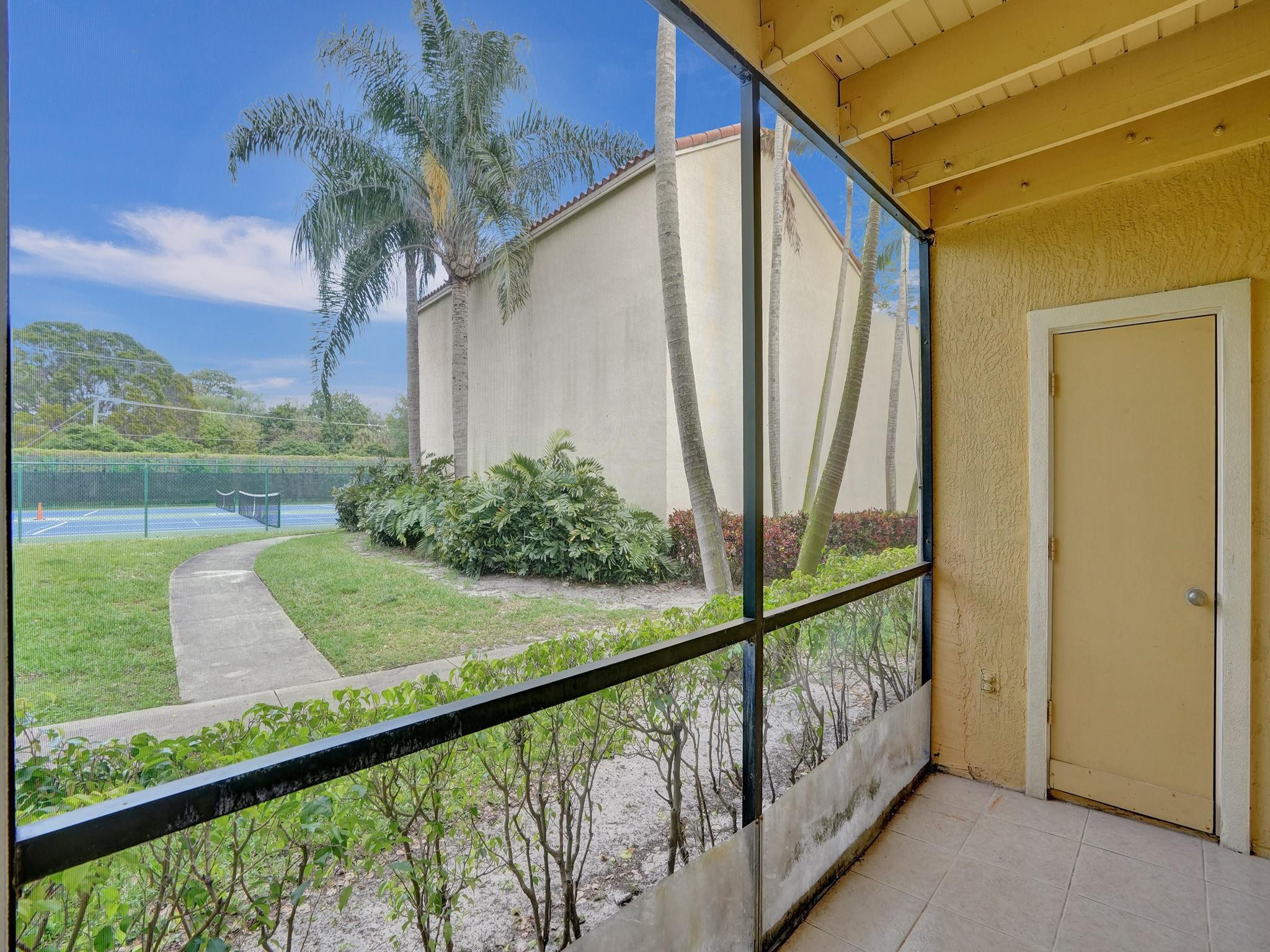1235 SW 46th Ave 715