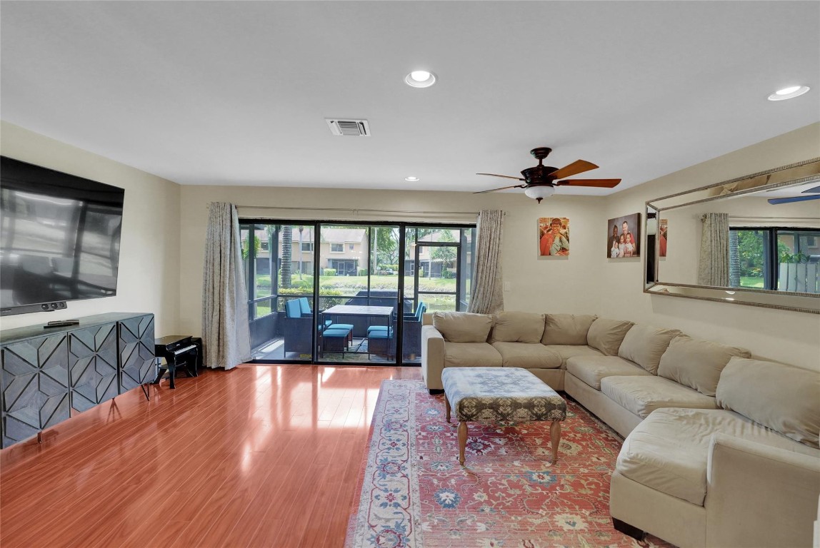 3635 N Carambola Cir 2869