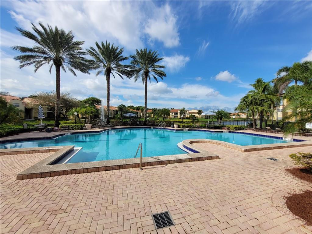 1283 SW 46th Ave 2604