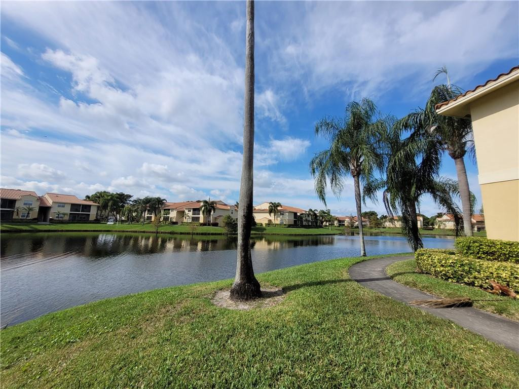 1283 SW 46th Ave 2604