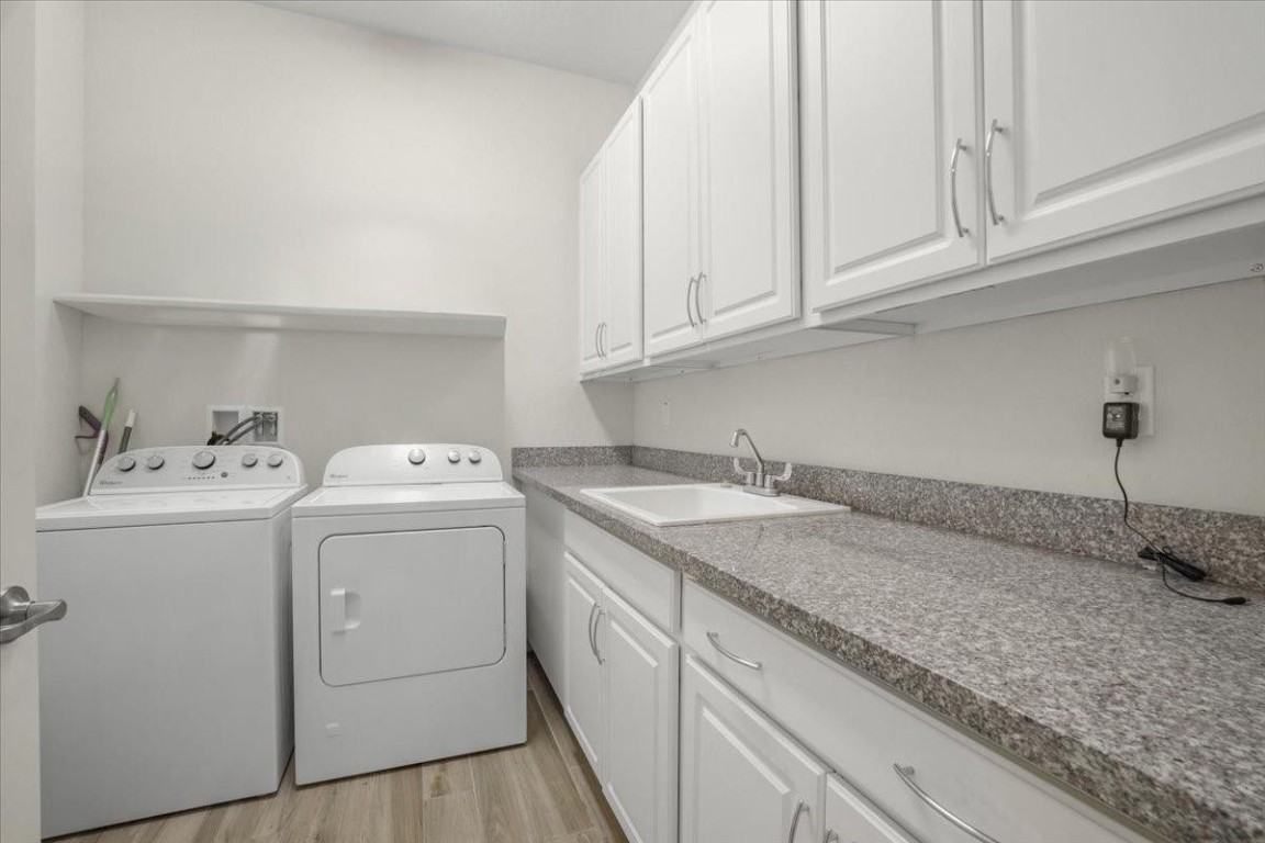 9010 E Watercrest Cir