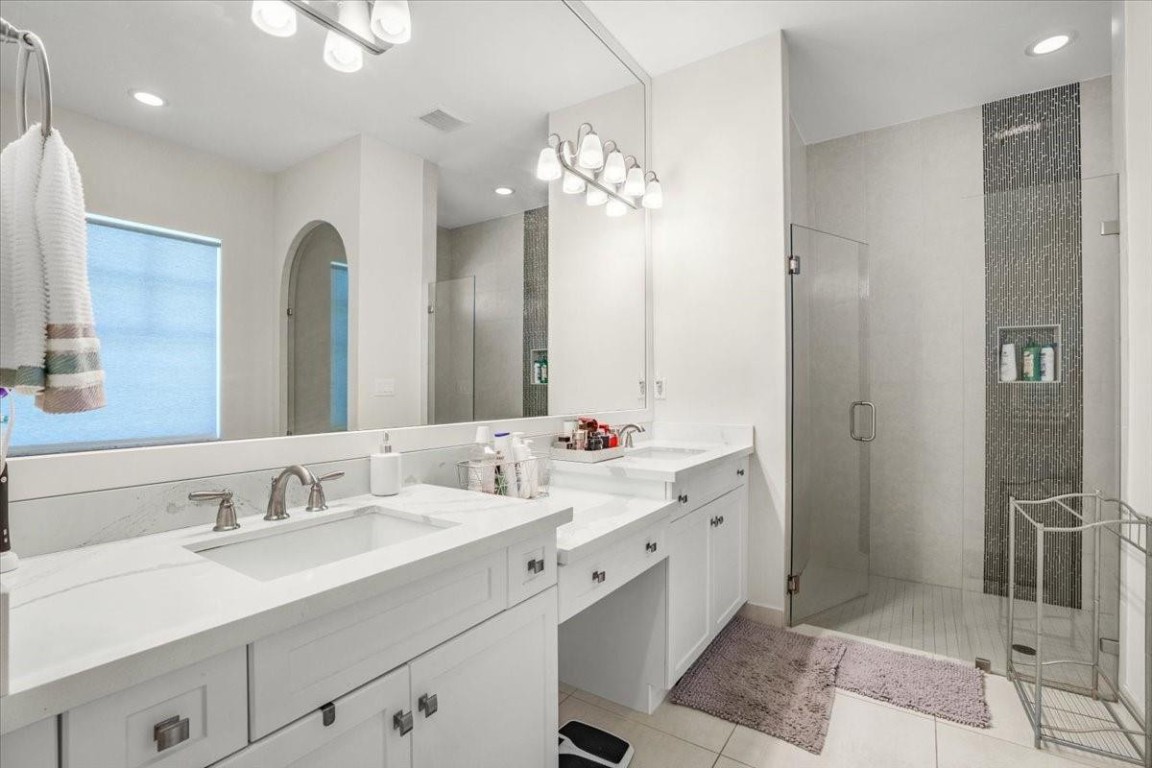 9010 E Watercrest Cir