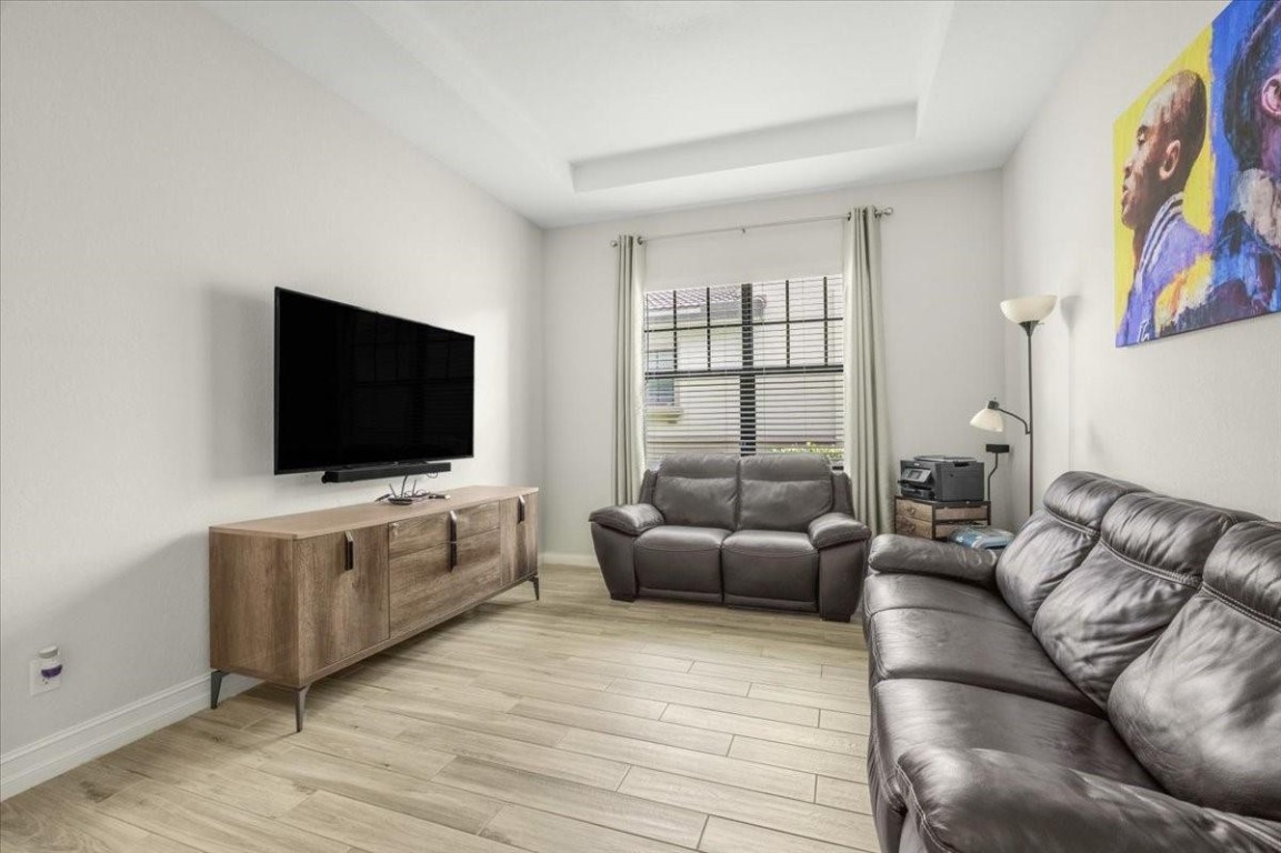 9010 E Watercrest Cir