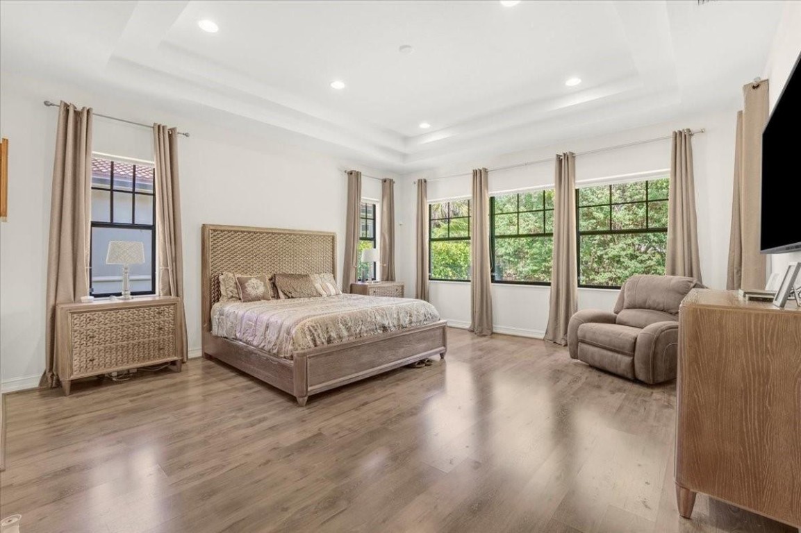 9010 E Watercrest Cir