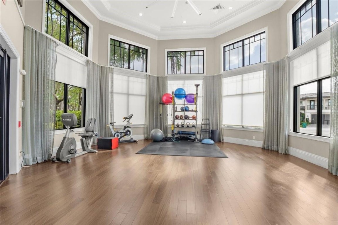 9010 E Watercrest Cir