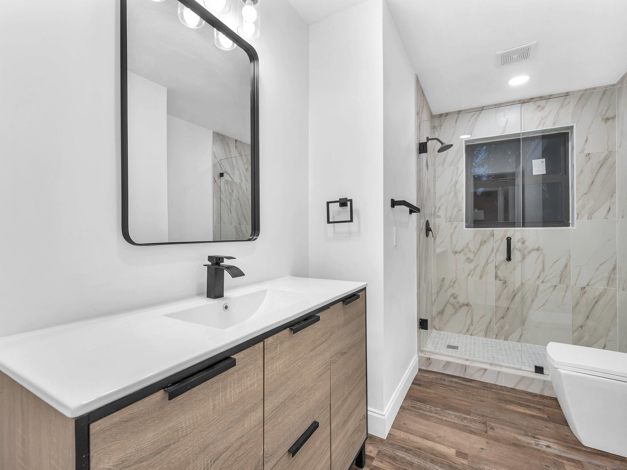 2021 NE 59th Pl