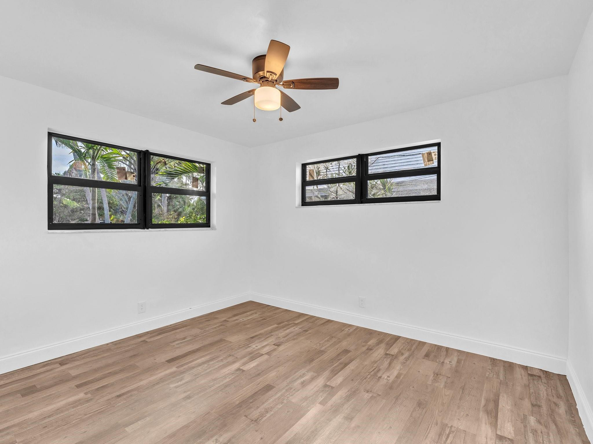 2021 NE 59th Pl