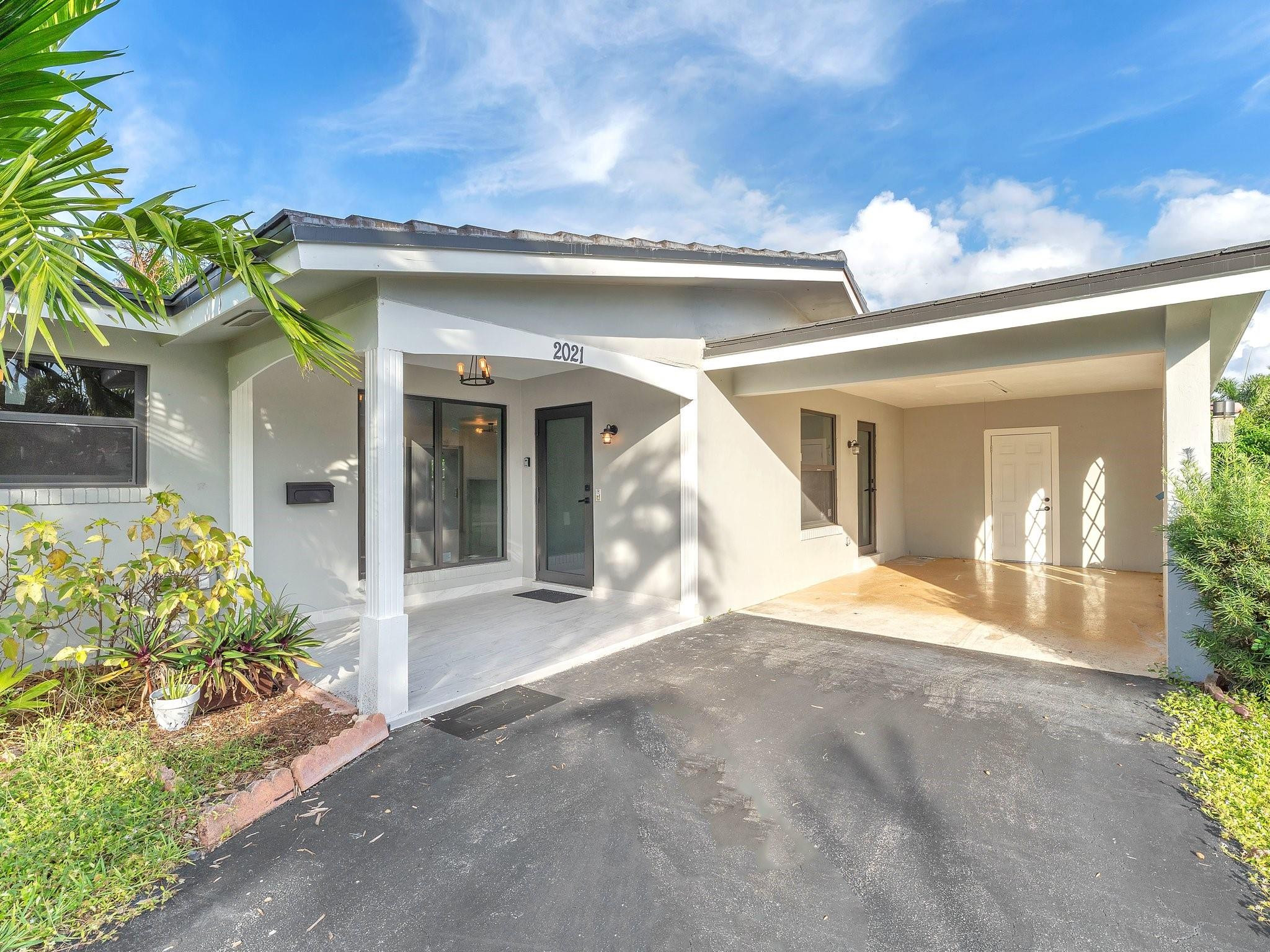 2021 NE 59th Pl