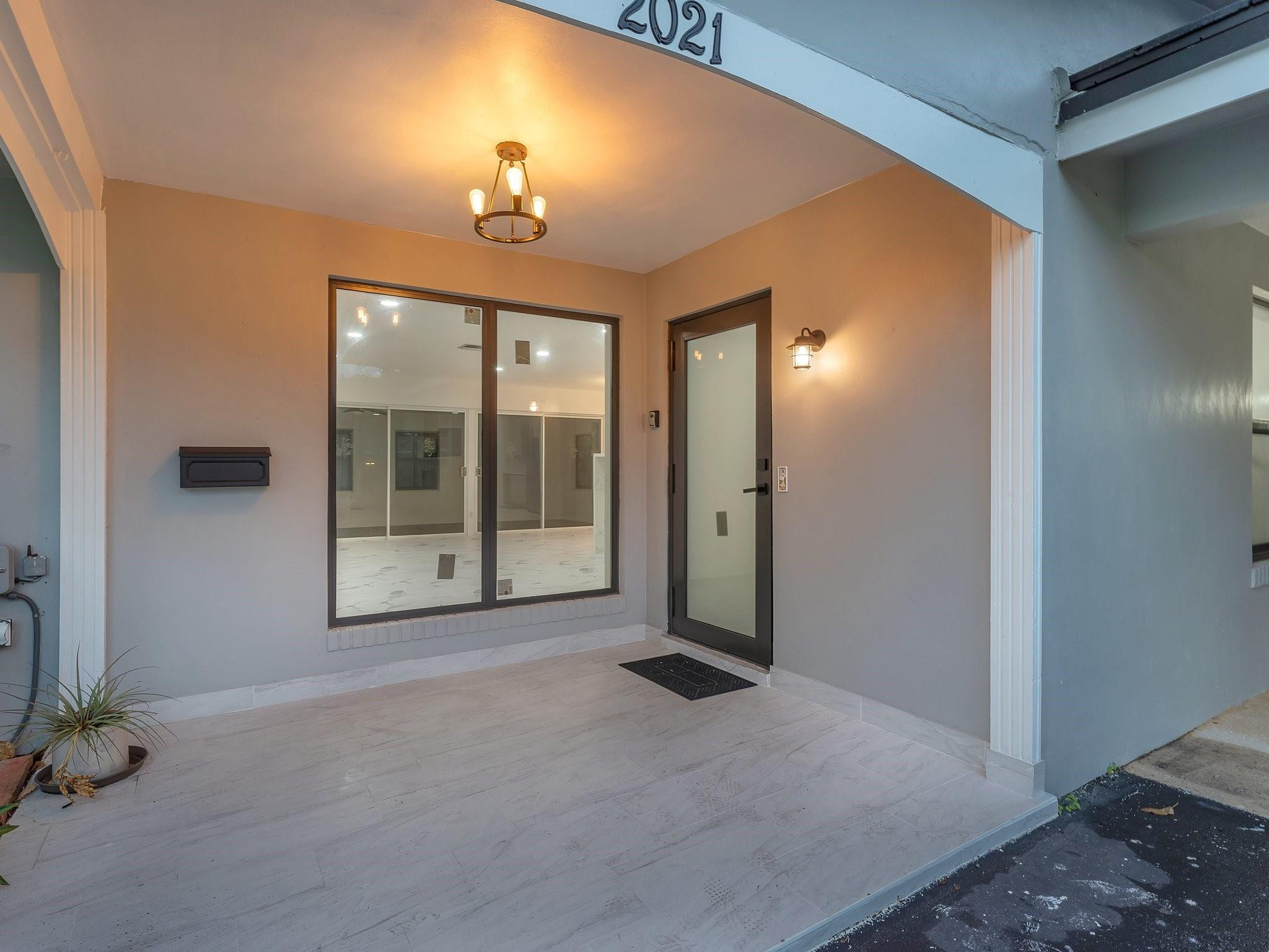 2021 NE 59th Pl