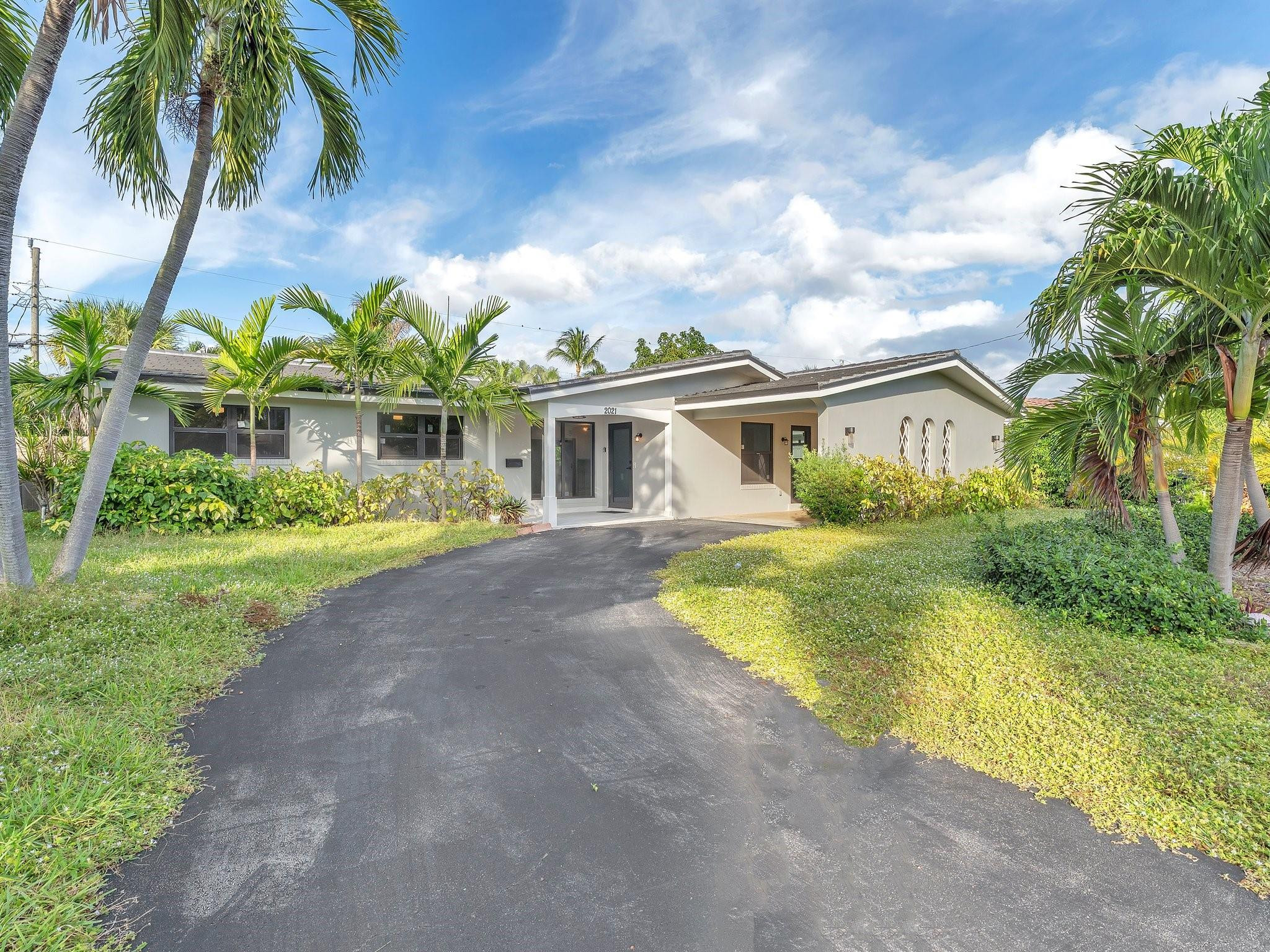 2021 NE 59th Pl