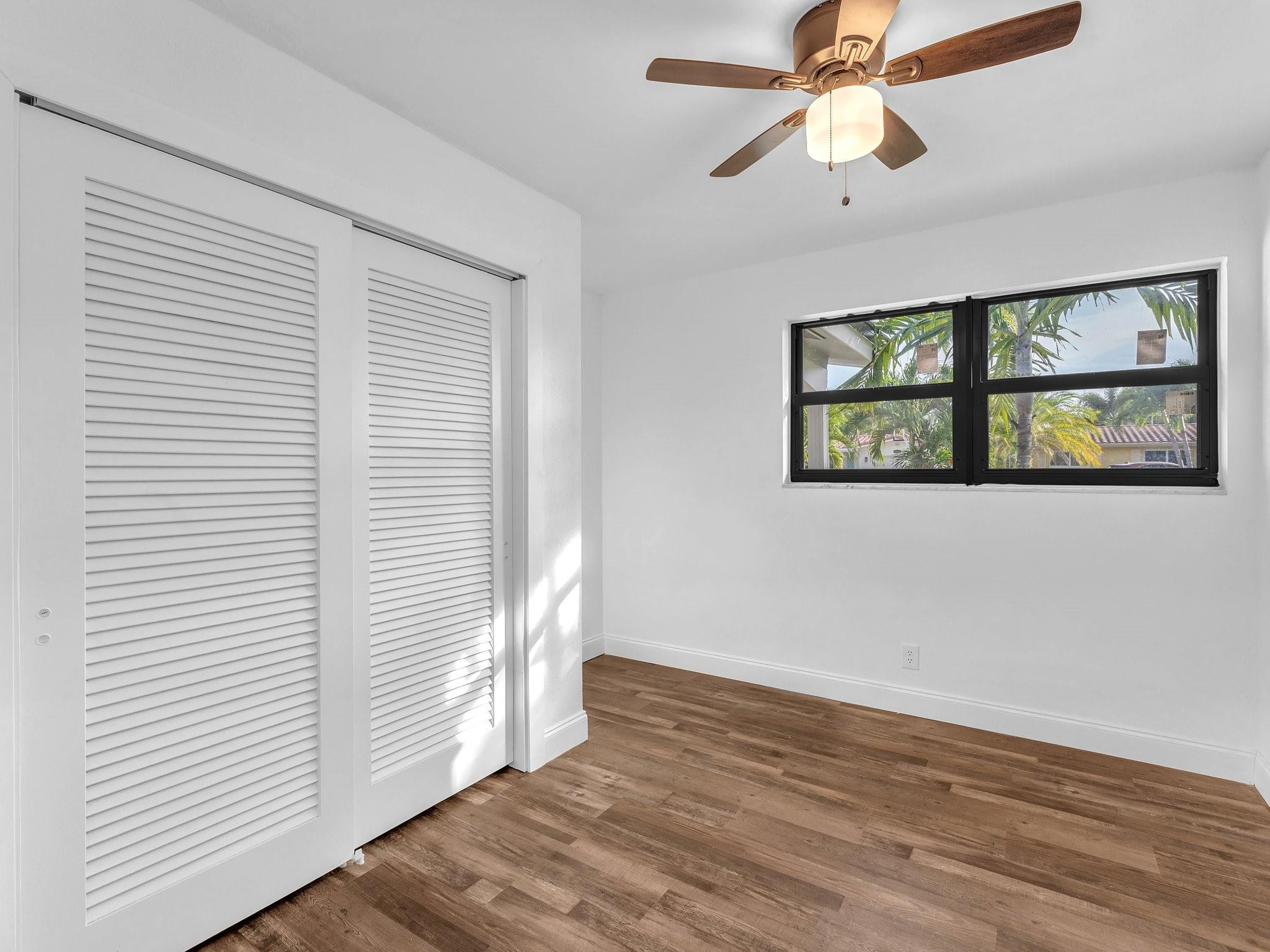 2021 NE 59th Pl