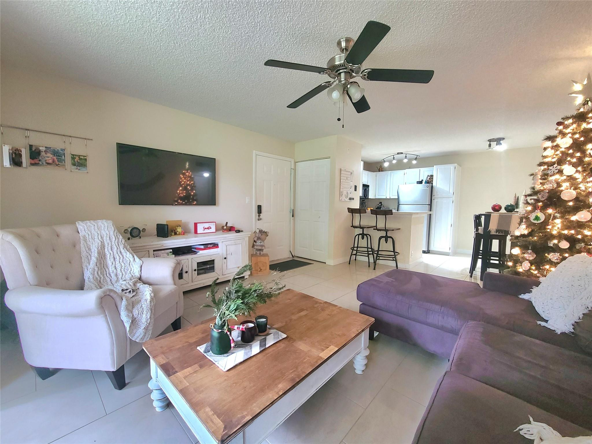 801 Lyons Road 19106