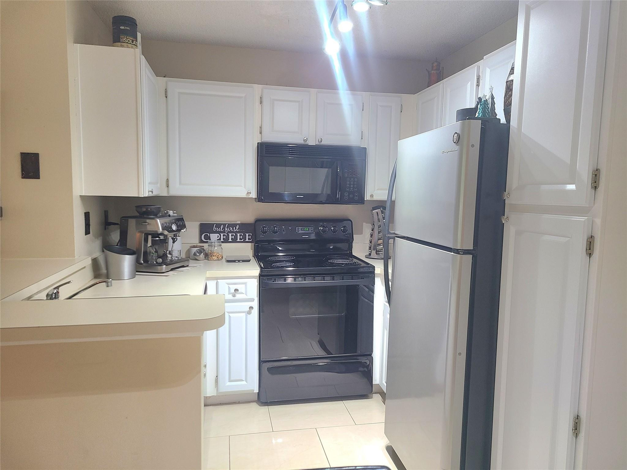 801 Lyons Road 19106