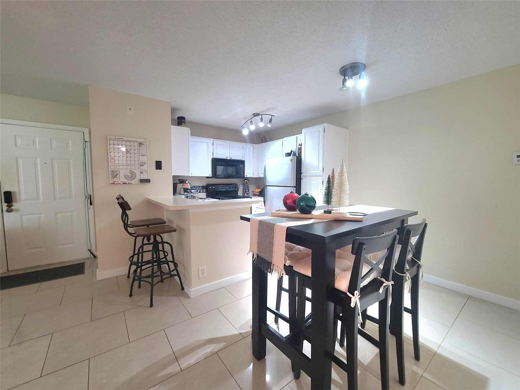 801 Lyons Road 19106