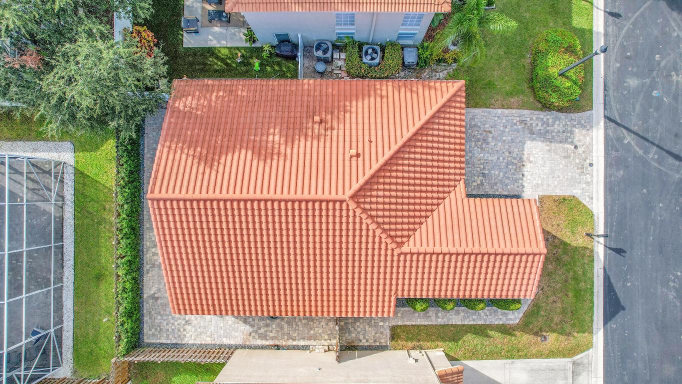 10216 Breezeway Place