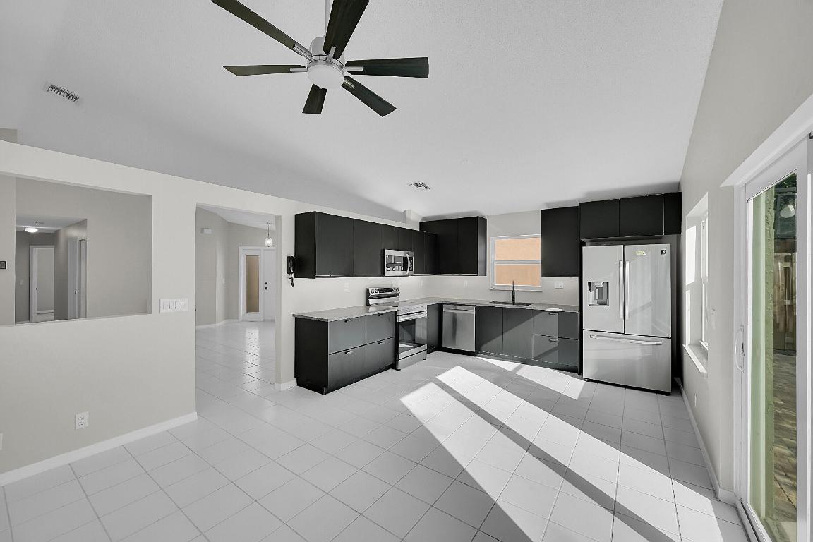 10216 Breezeway Place