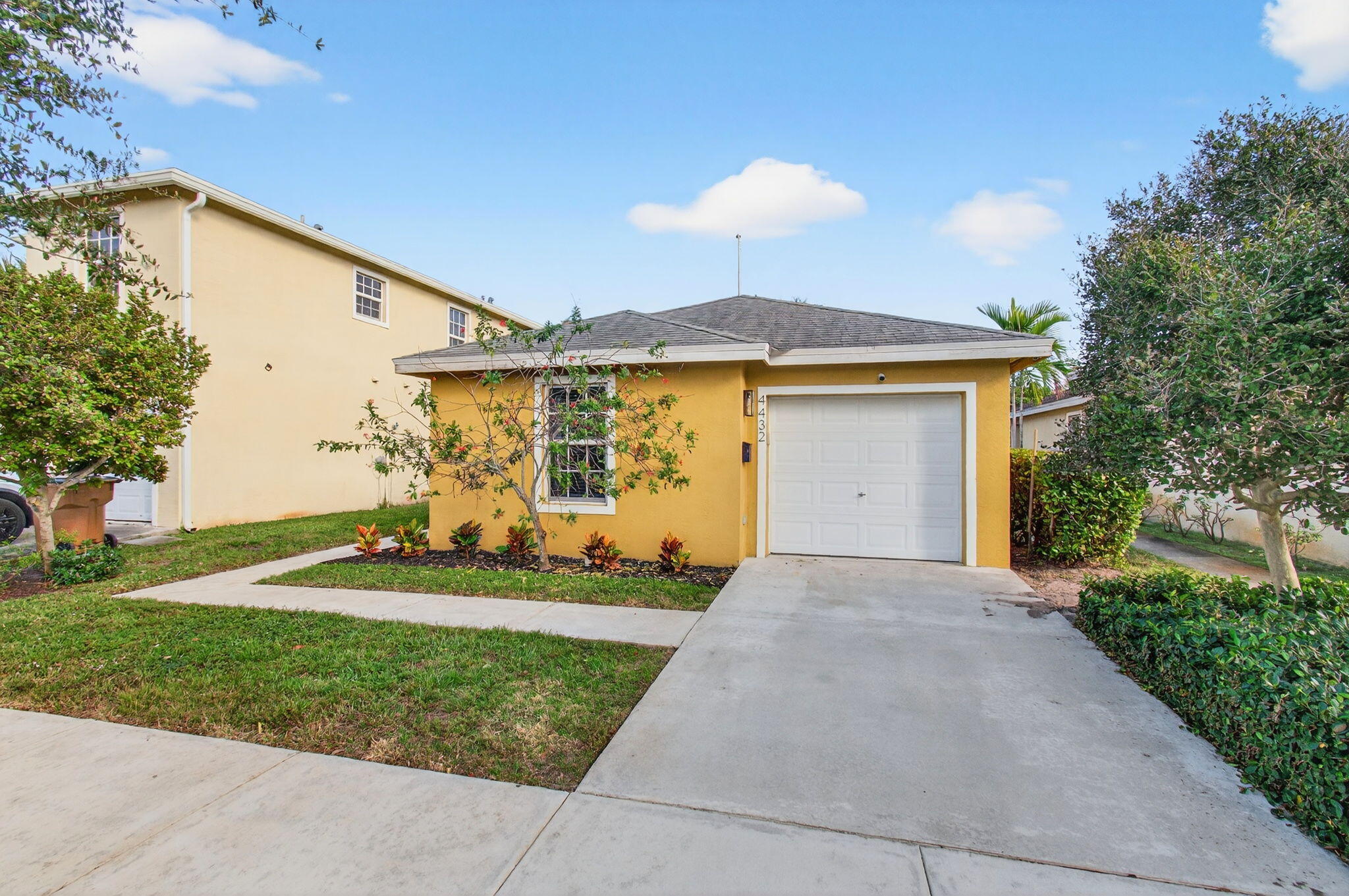 4432 NW 1st Terrace