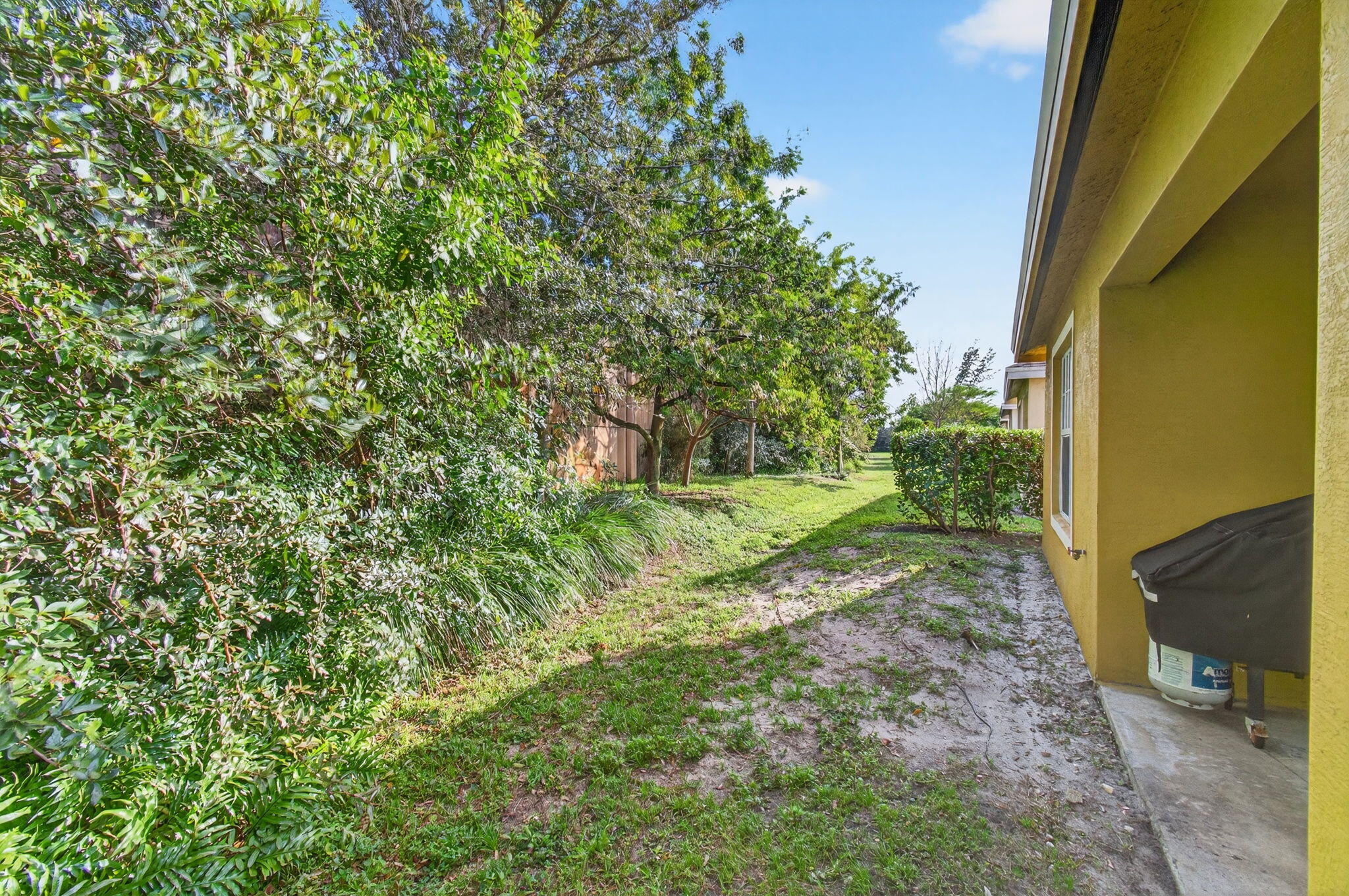 4432 NW 1st Terrace